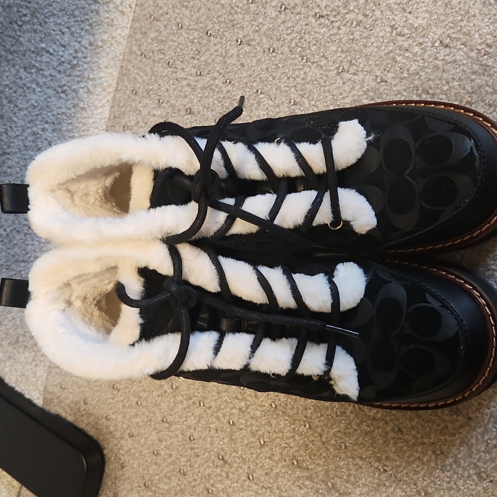 Coach Black With White Fur-Lined Imani Suede Signature Boots - Size 8